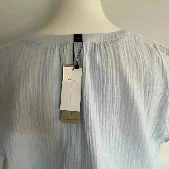 Banana Republic Gauze Button-Front Tee - Picture 10 of 13